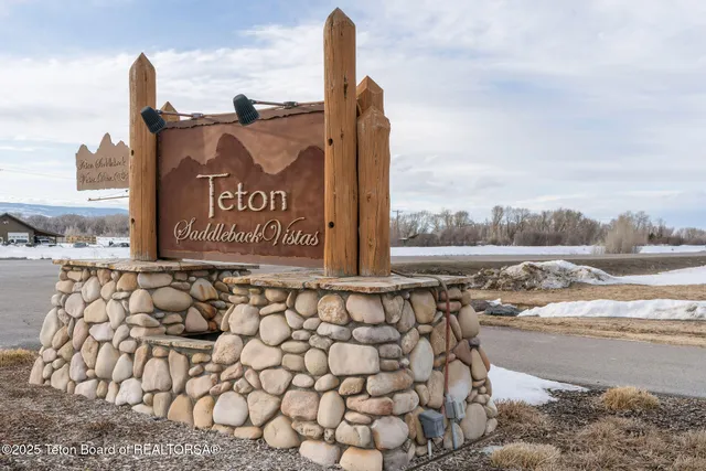 $300,000 | 381 East 3000 South, Driggs, ID 83422