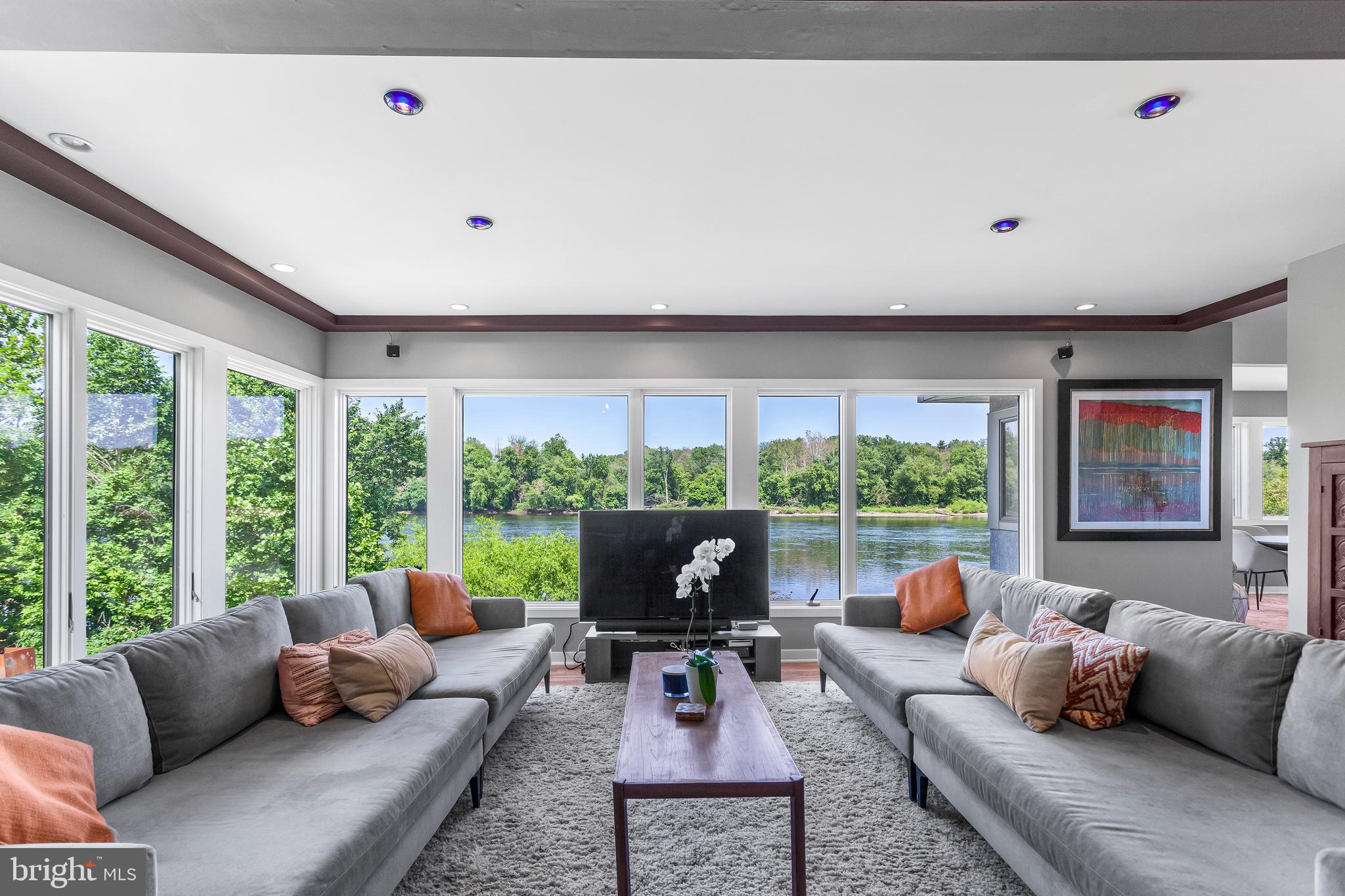 960 River Road Washington Crossing, PA 18977 - Photo 4 of 29