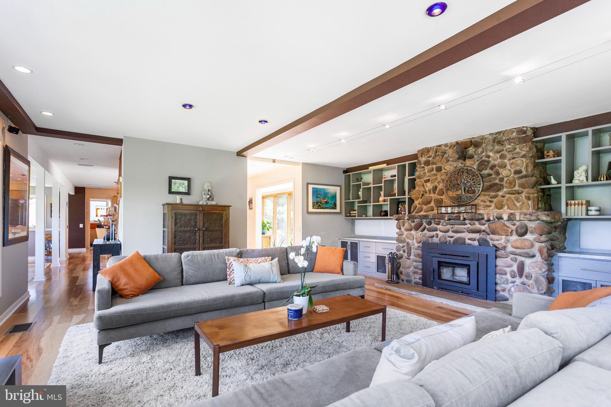 960 River Road Washington Crossing, PA 18977 - Photo 6 of 29