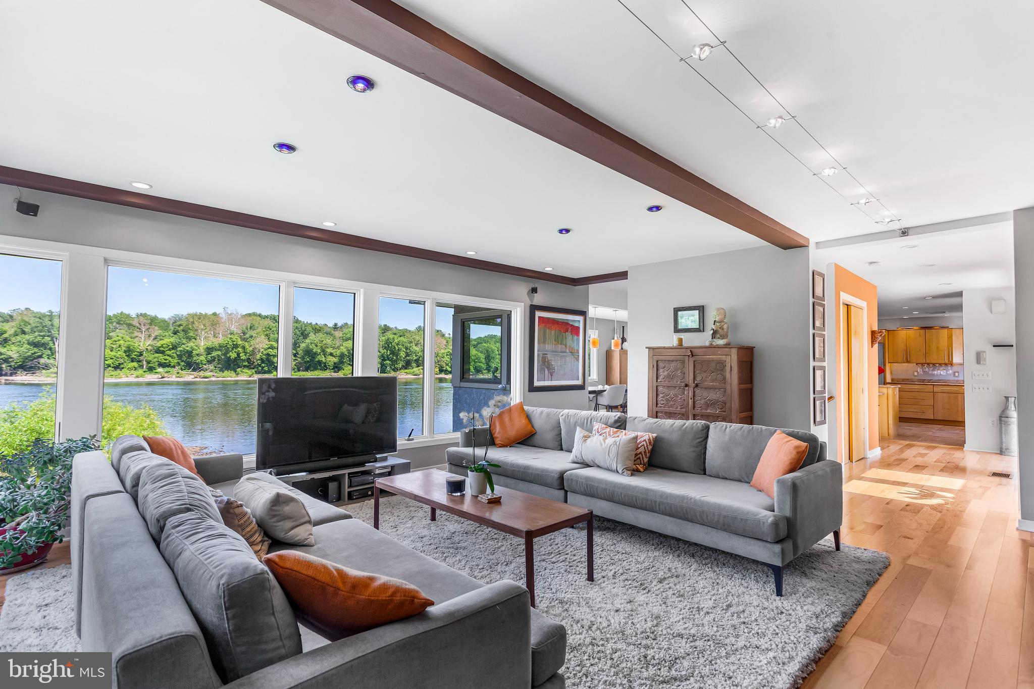 960 River Road Washington Crossing, PA 18977 - Photo 7 of 29