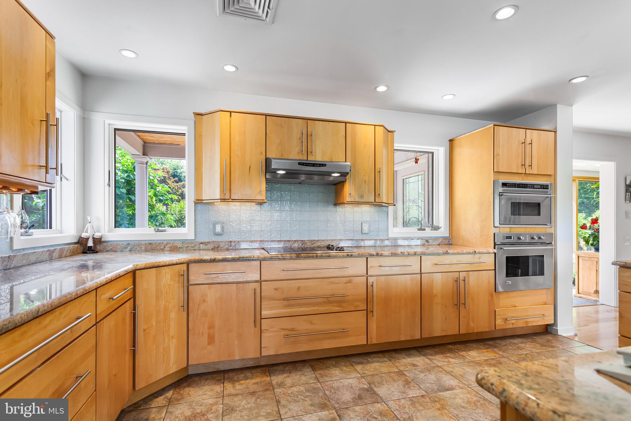 960 River Road Washington Crossing, PA 18977 - Photo 8 of 29