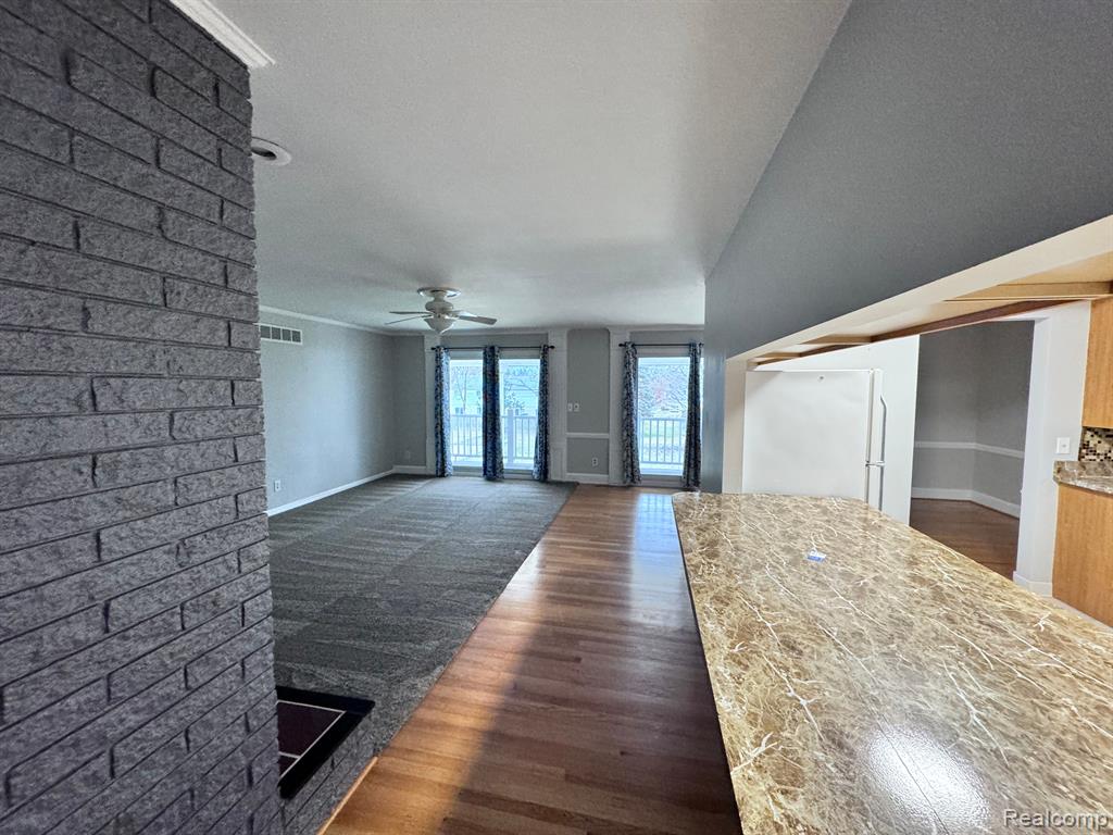 2365 Walton Boulevard Rochester, MI 48309 - Photo 8 of 40