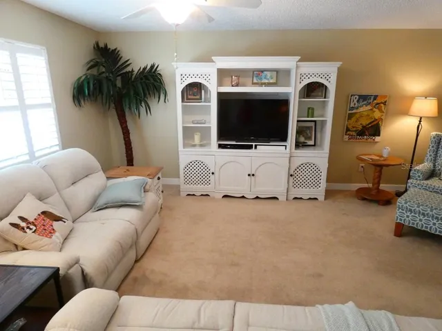 $129,900 | 4801 Airport Road, Unit 208, Zephyrhills, FL 33542