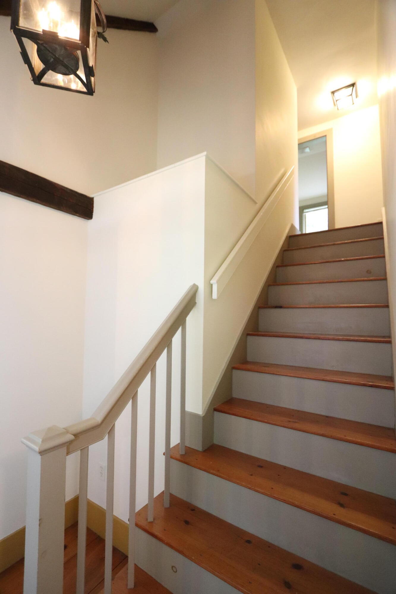 625 Goodwin Road Eliot, ME 03903 - Photo 30 of 51 Front stairs