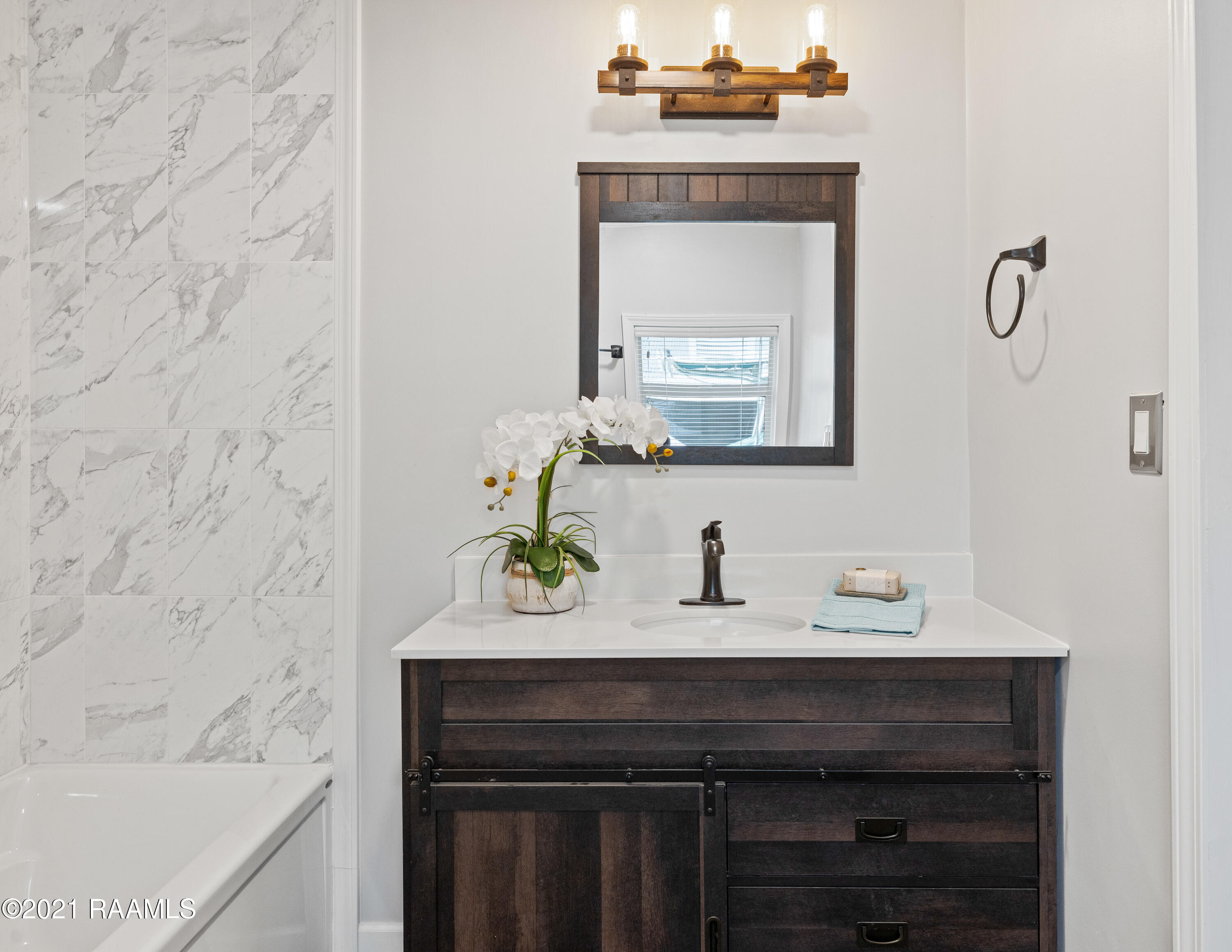 4715 Eraste Hebert Road New Iberia, LA 70560 - Photo 12 of 22 Gallery Image 12
