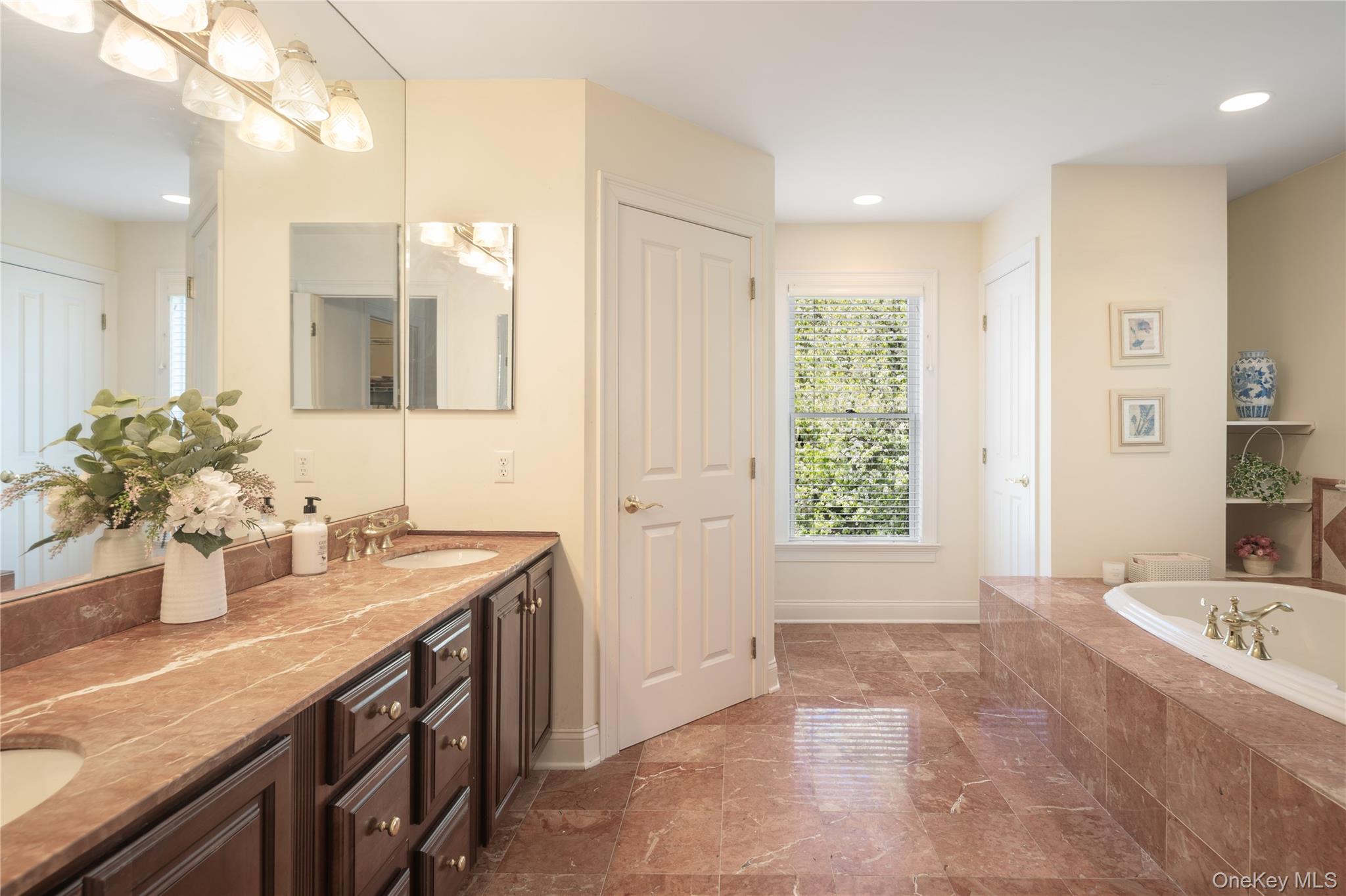 11 Hollow Tree Road Briarcliff Manor, NY 10510 - Photo 23 of 45
