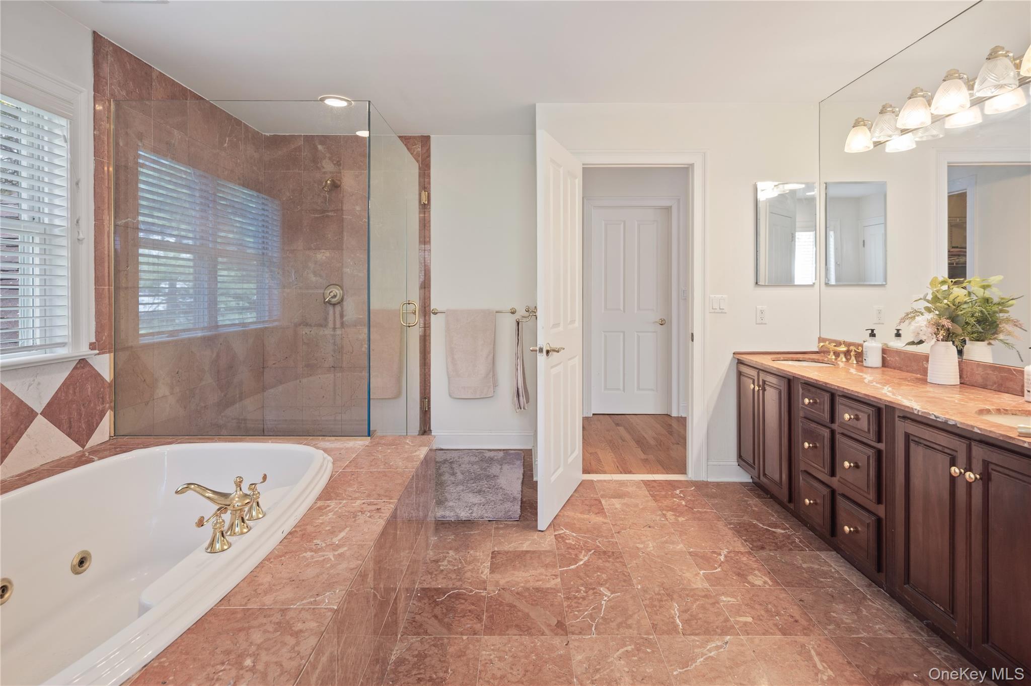 11 Hollow Tree Road Briarcliff Manor, NY 10510 - Photo 24 of 45