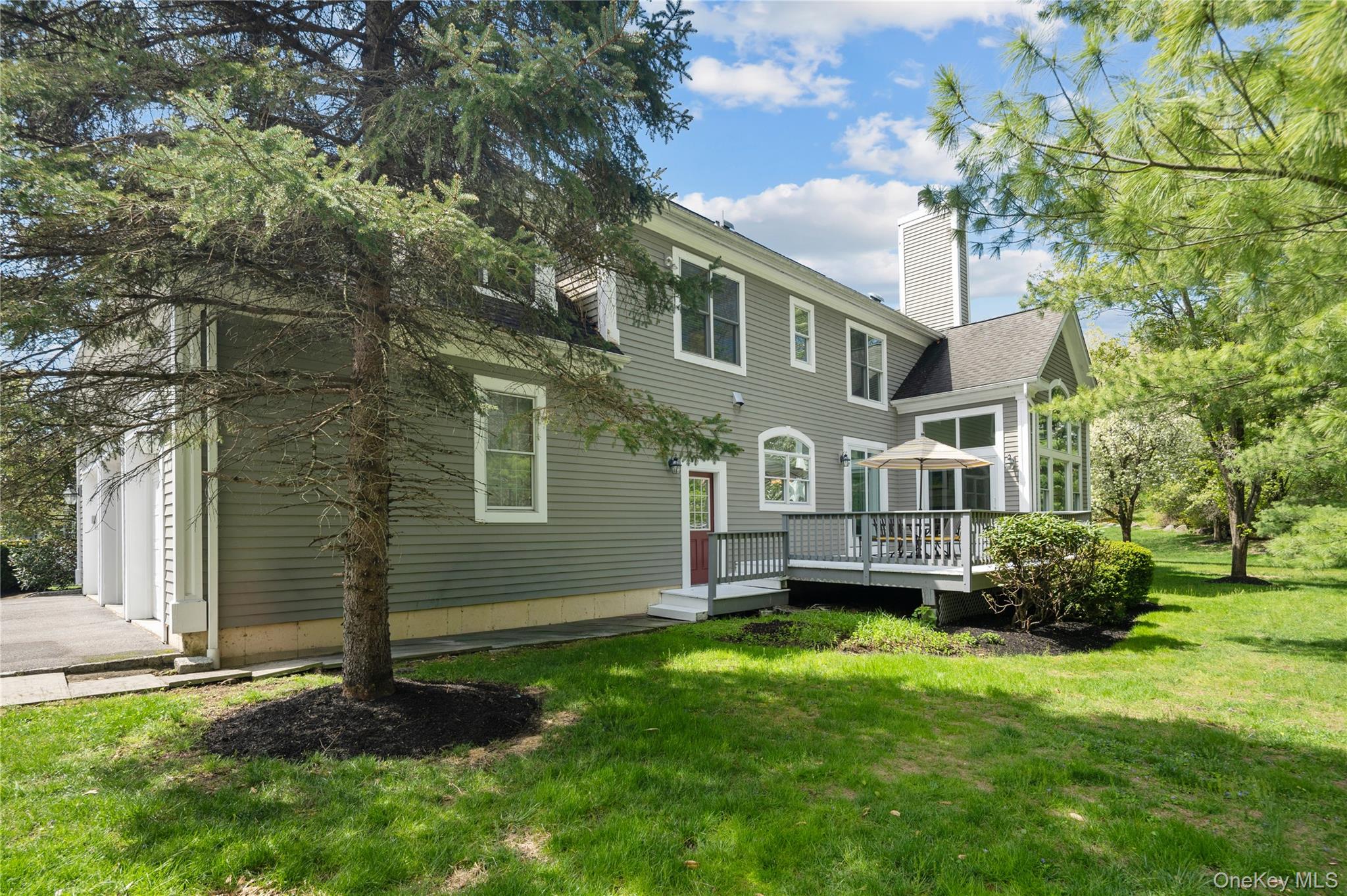 11 Hollow Tree Road Briarcliff Manor, NY 10510 - Photo 36 of 45