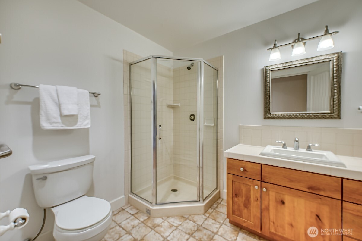 27826 Manzanita Beach Road Southwest Vashon, WA 98070 - Photo 14 of 31 Gallery Image 14