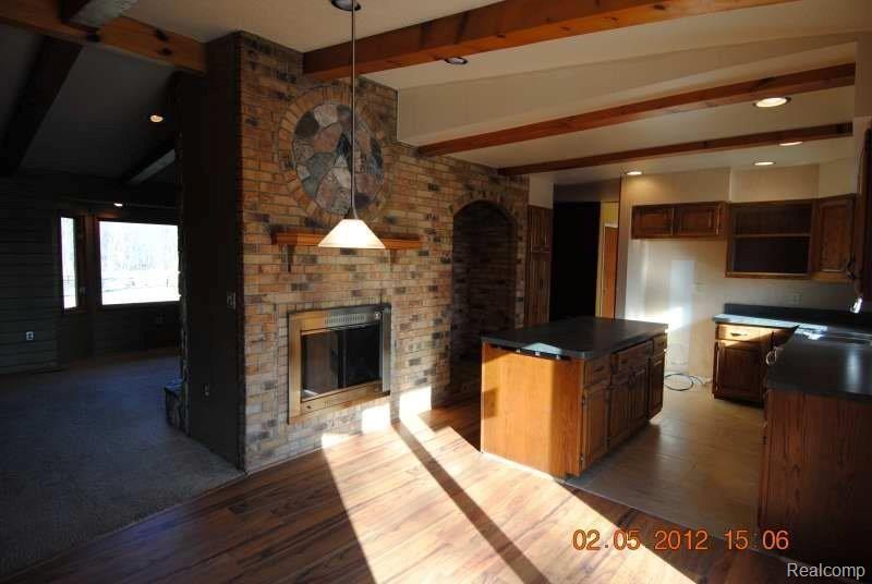 8125 West Waters Road Ann Arbor, MI 48103 - Photo 4 of 14 Kitchen..JPG