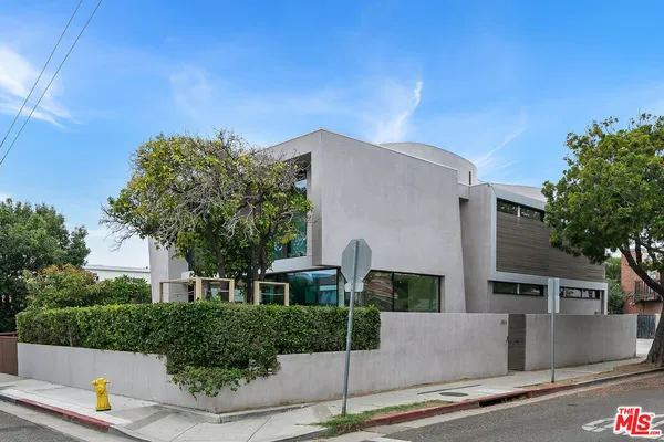 $15,000 | 3104 7th Street, Santa Monica, CA 90405