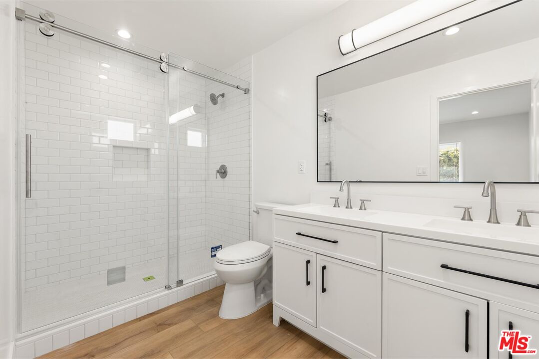 8716 Ramsgate Avenue Los Angeles, CA 90045 - Photo 30 of 37