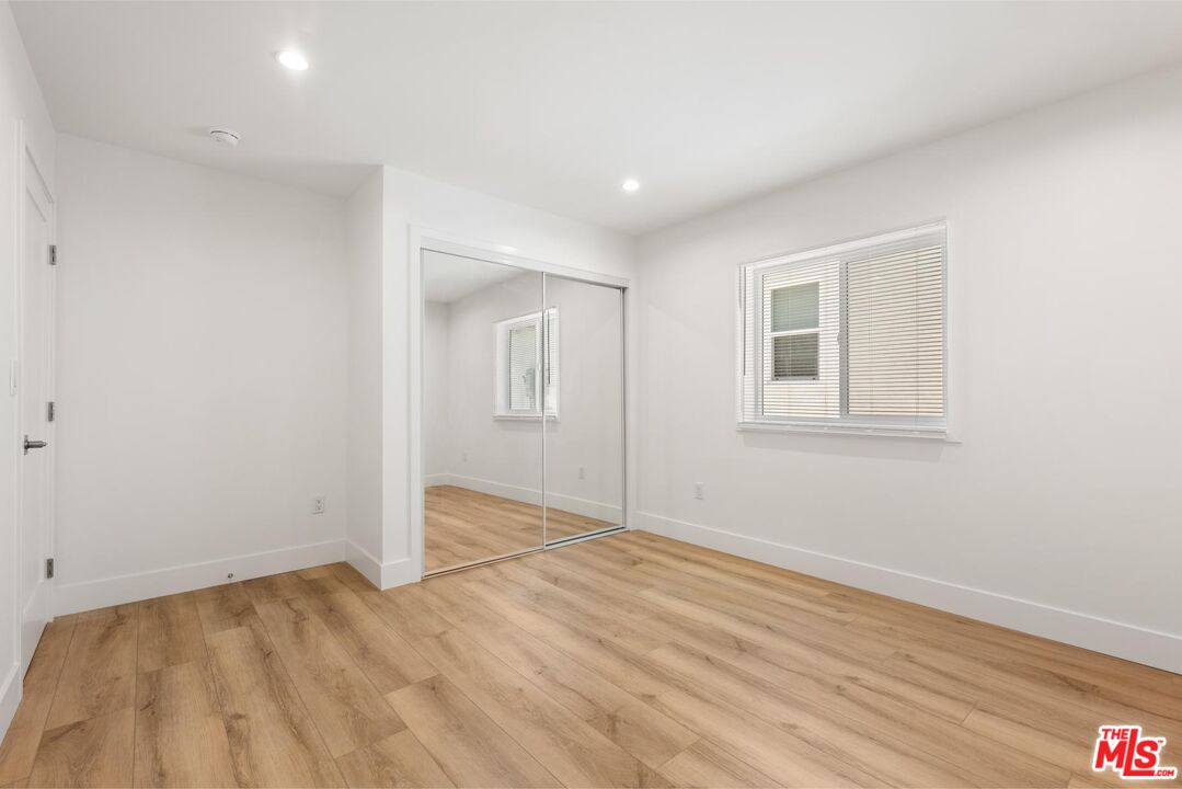 8716 Ramsgate Avenue Los Angeles, CA 90045 - Photo 32 of 37