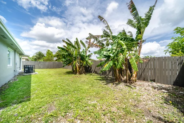 $3,100 | 705 Northwest 13th Terrace, Florida City, FL 33034