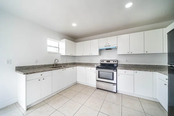 $3,100 | 705 Northwest 13th Terrace, Florida City, FL 33034
