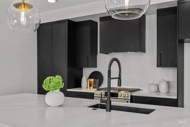 $629,900 | 1620 West Bannock Street, Unit 304, Boise, ID 83702