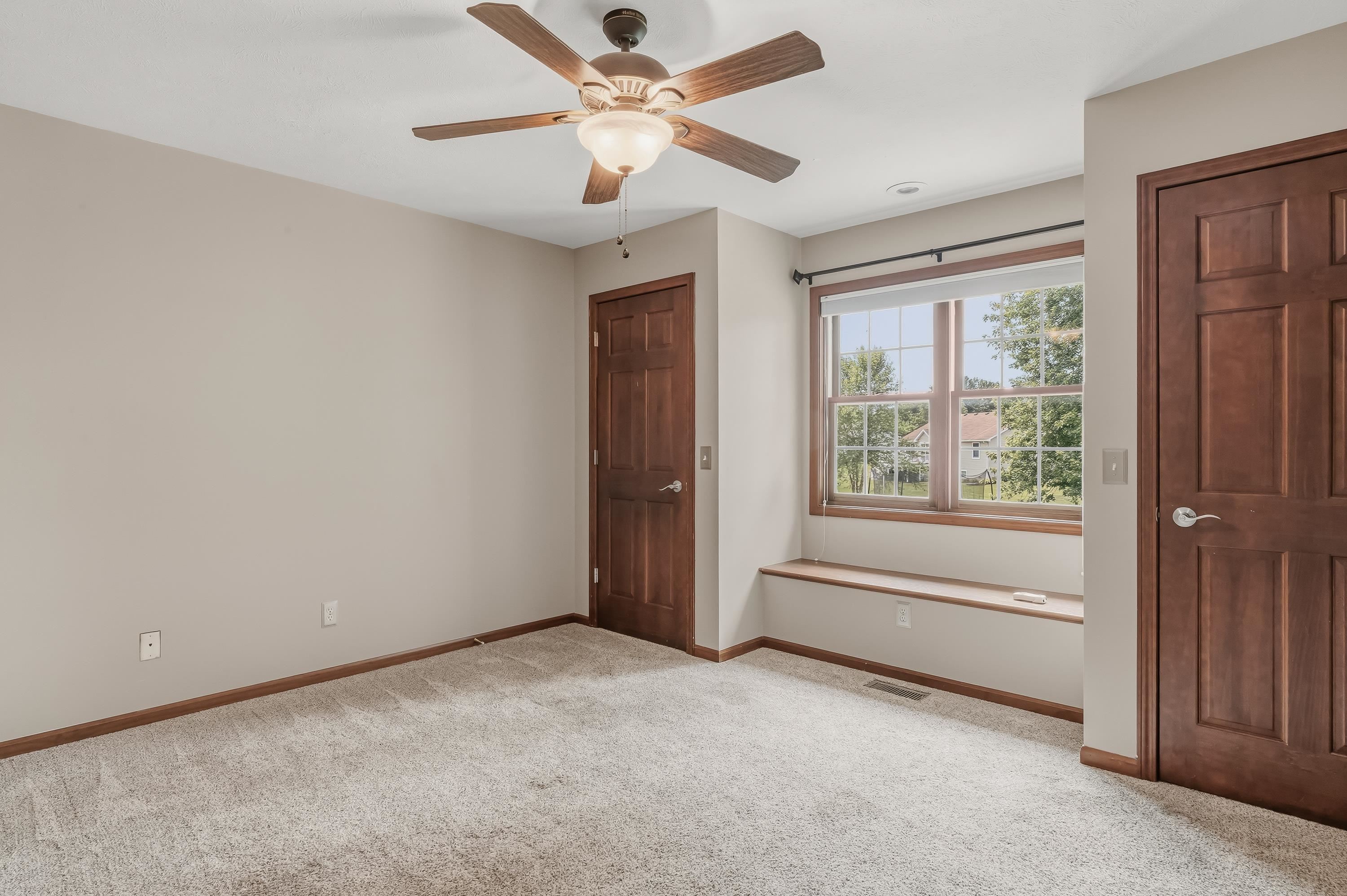 105 South Hunters Ridge Warsaw, IN 46582 - Photo 18 of 36 Gallery Image 18