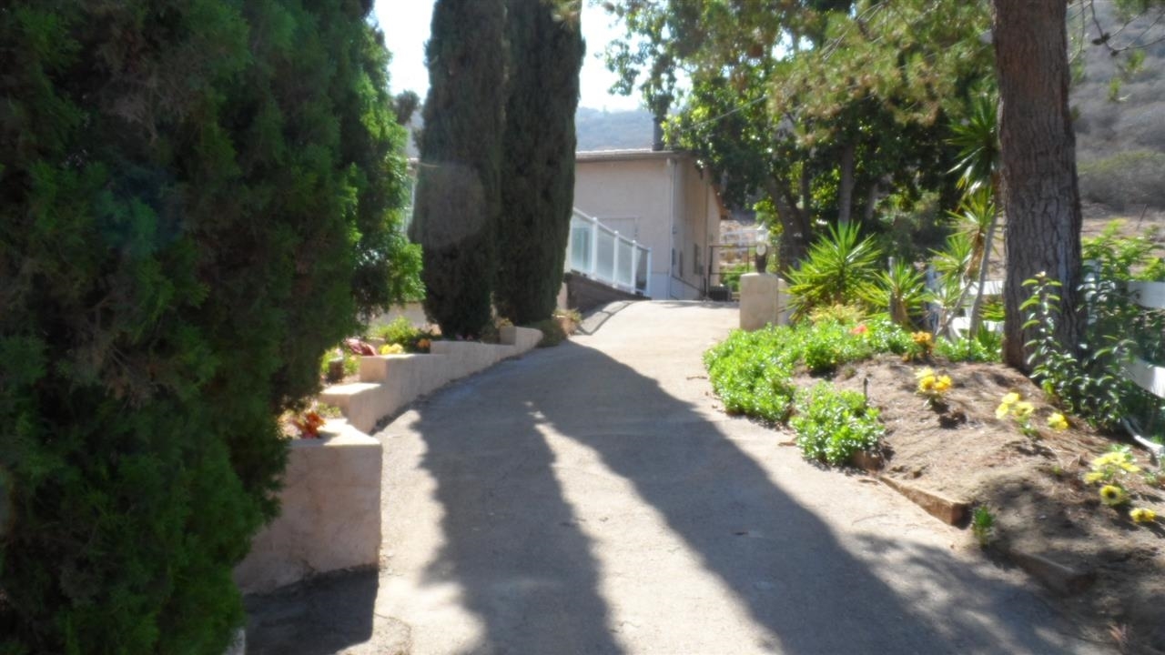 12485 Campo Road Spring Valley, CA 91978 - Photo 8 of 21 Gallery Image 8