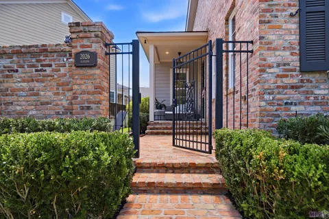 $587,500 | 2026 Glasgow Avenue, Baton Rouge, LA 70808