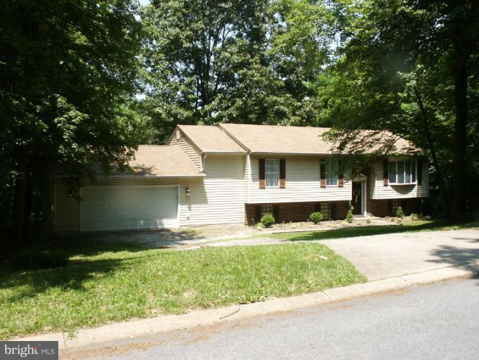 2706 Overview Road Hampstead, MD 21074 - Photo 9 of 21 Exterior (Front)