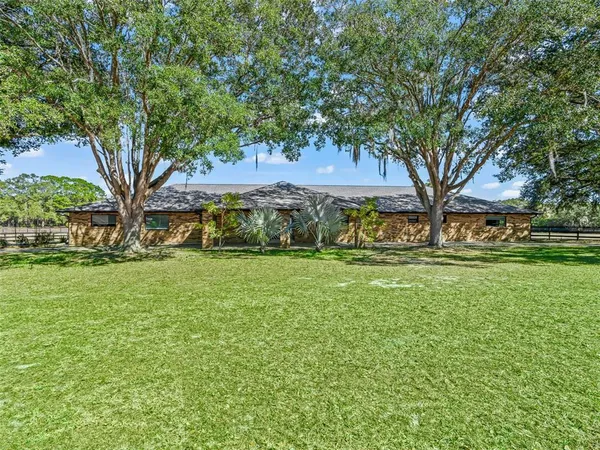 a view of entrance gate of a building