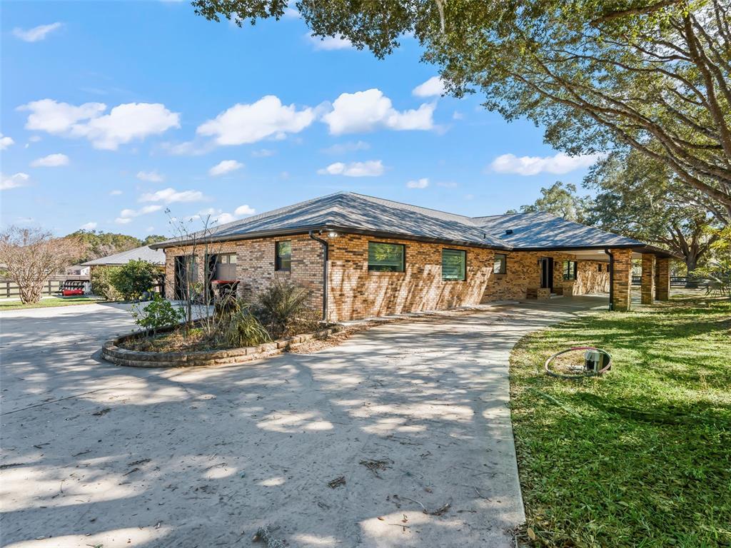 9865 Southwest 74th Avenue Ocala, FL 34476 - Photo 5 of 79