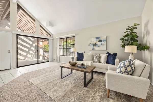 $525,000 | 102 Kauai Lane, Placentia, CA 92870