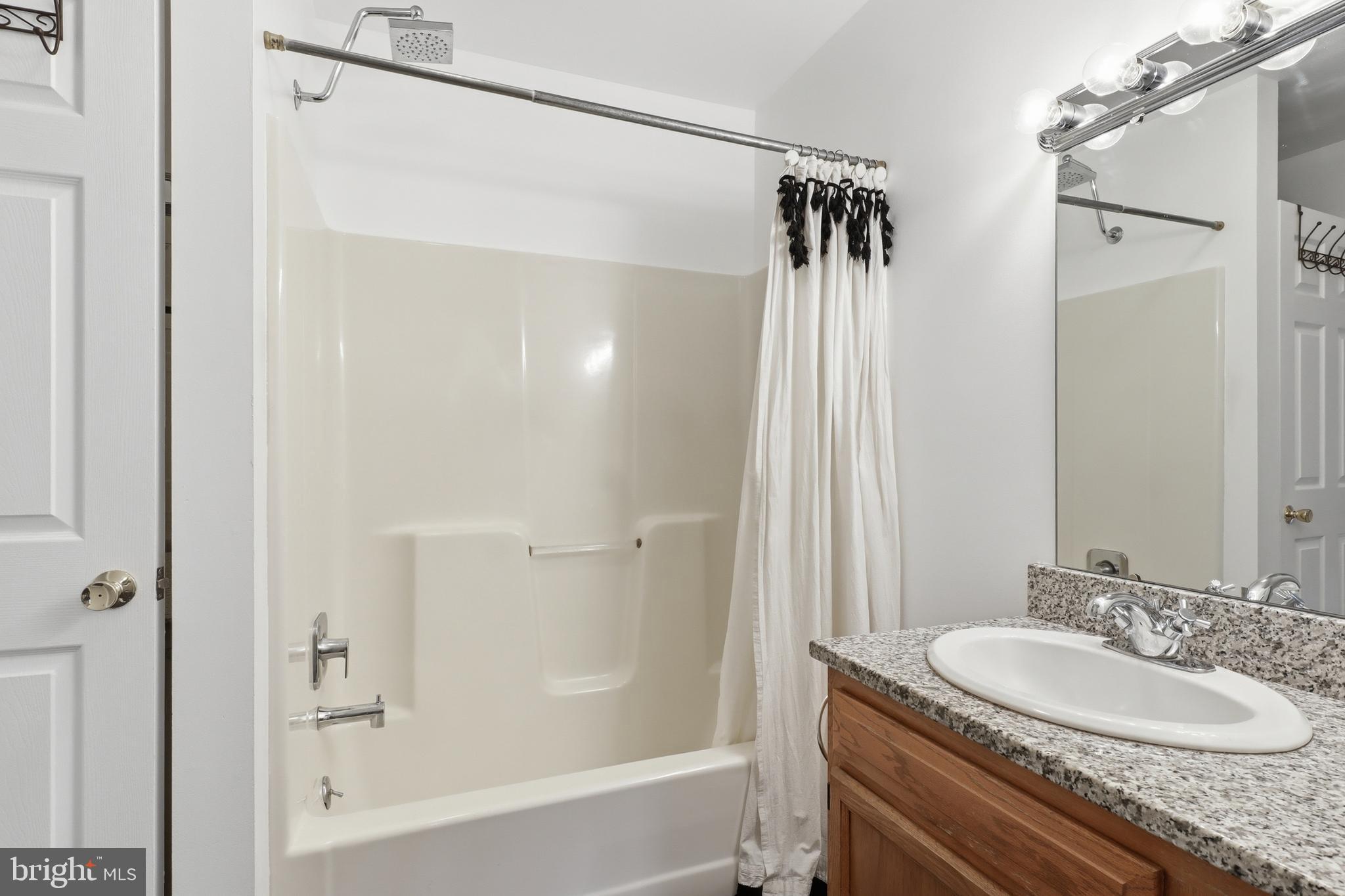 186 Greenleaf Road York, PA 17406 - Photo 14 of 43