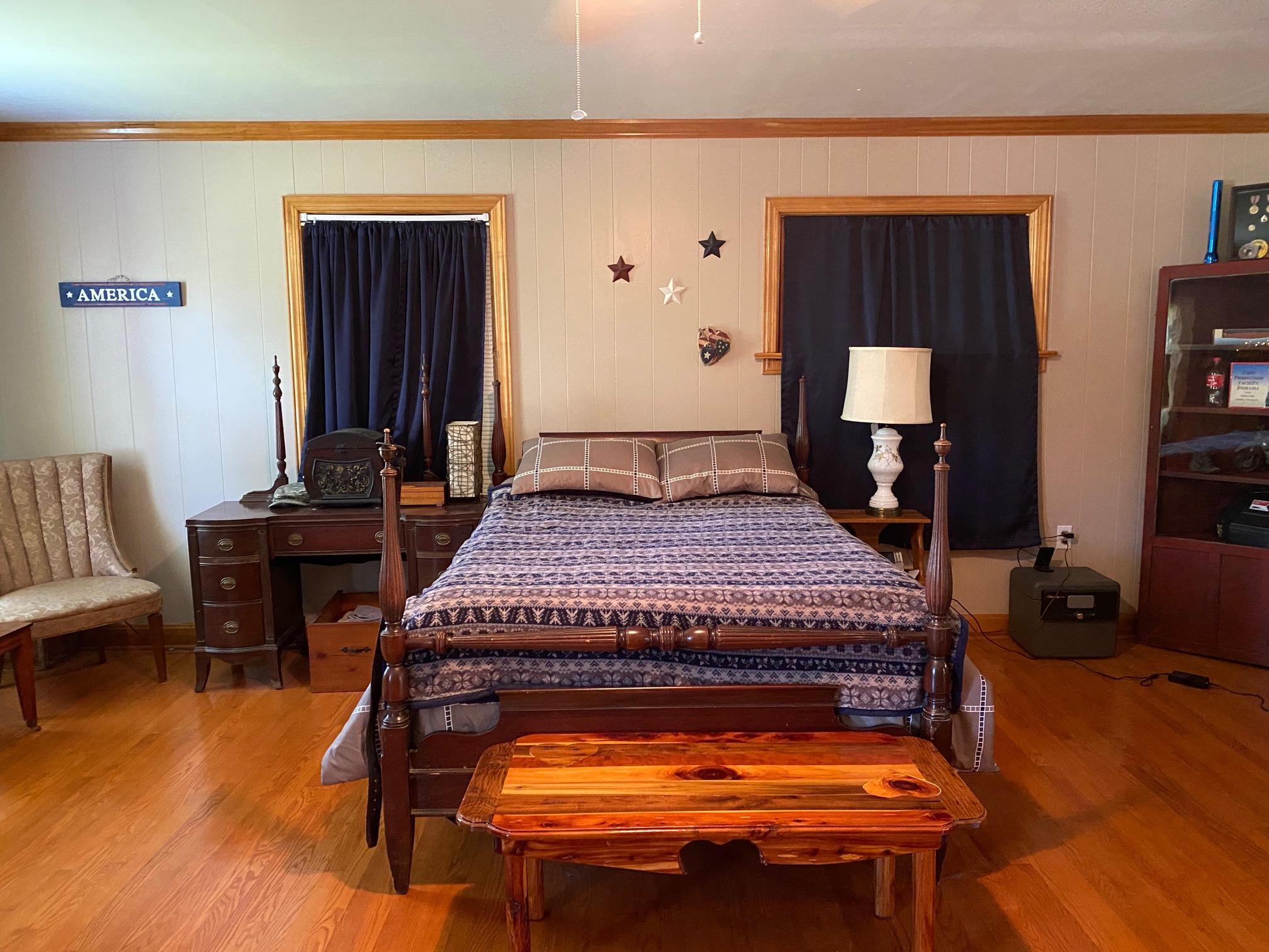 1336 George Malone Road Greeneville, TN 37745 - Photo 28 of 32 Castle Master bedroom 2