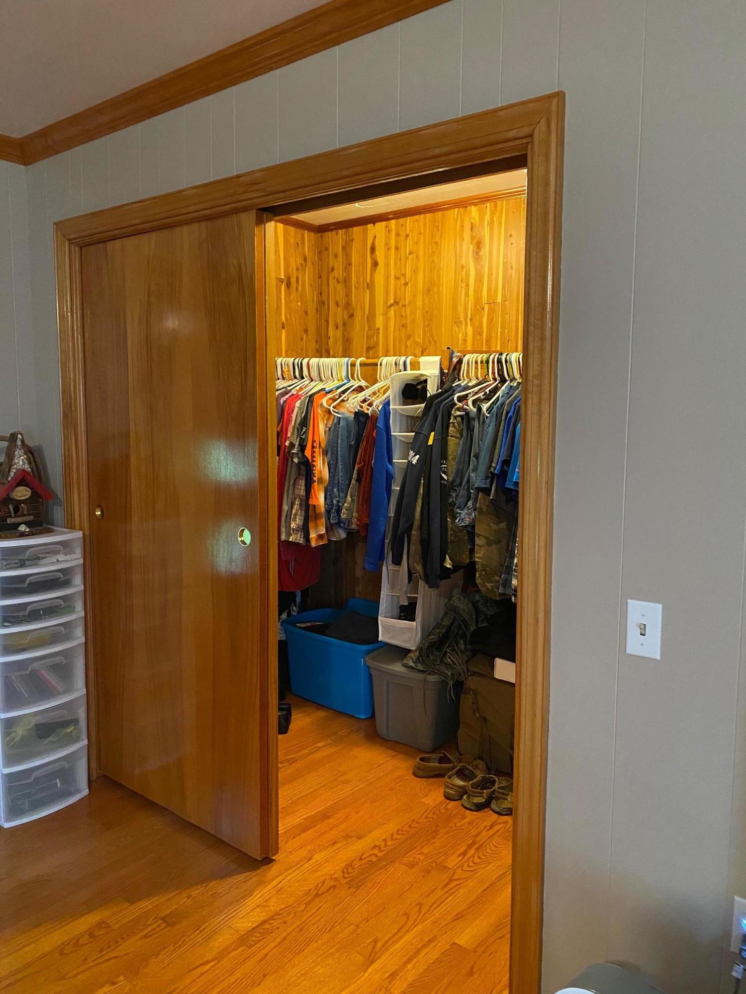 1336 George Malone Road Greeneville, TN 37745 - Photo 30 of 32 George Malone Master Closet