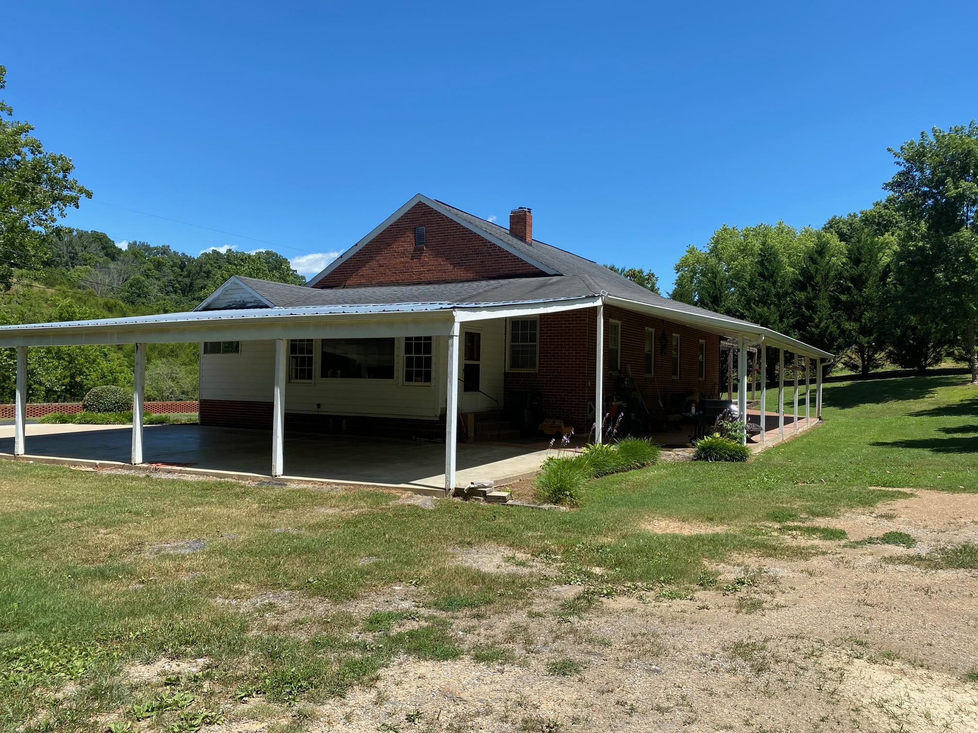 1336 George Malone Road Greeneville, TN 37745 - Photo 4 of 32 Castle Carport 2