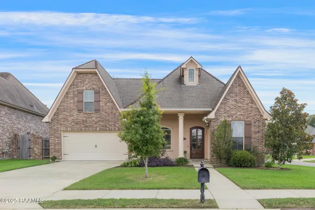 $429,000 | 100 Hunters Gate Court, Lafayette, LA 70503