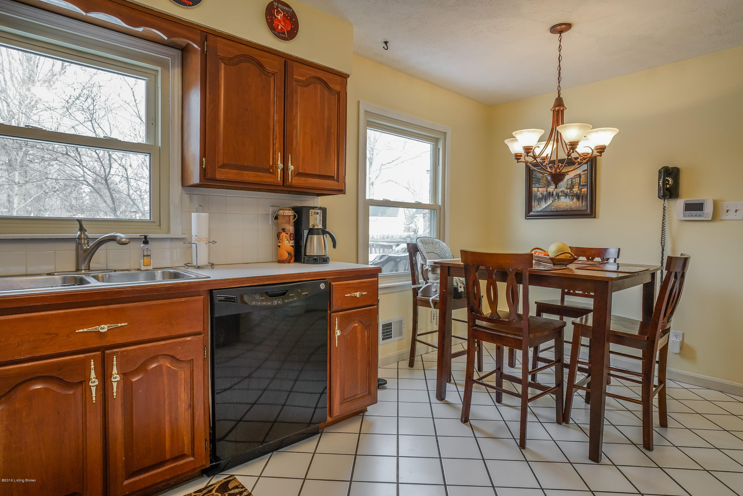 9007 Collingwood Road Louisville, KY 40299 - Photo 16 of 49 9007 Collingwood Rd-22
