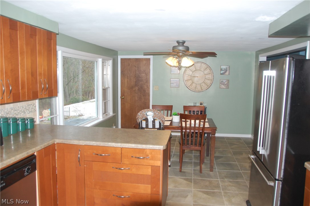 851 Ridge Road Ashland, OH 44805 - Photo 9 of 29 Gallery Image 9