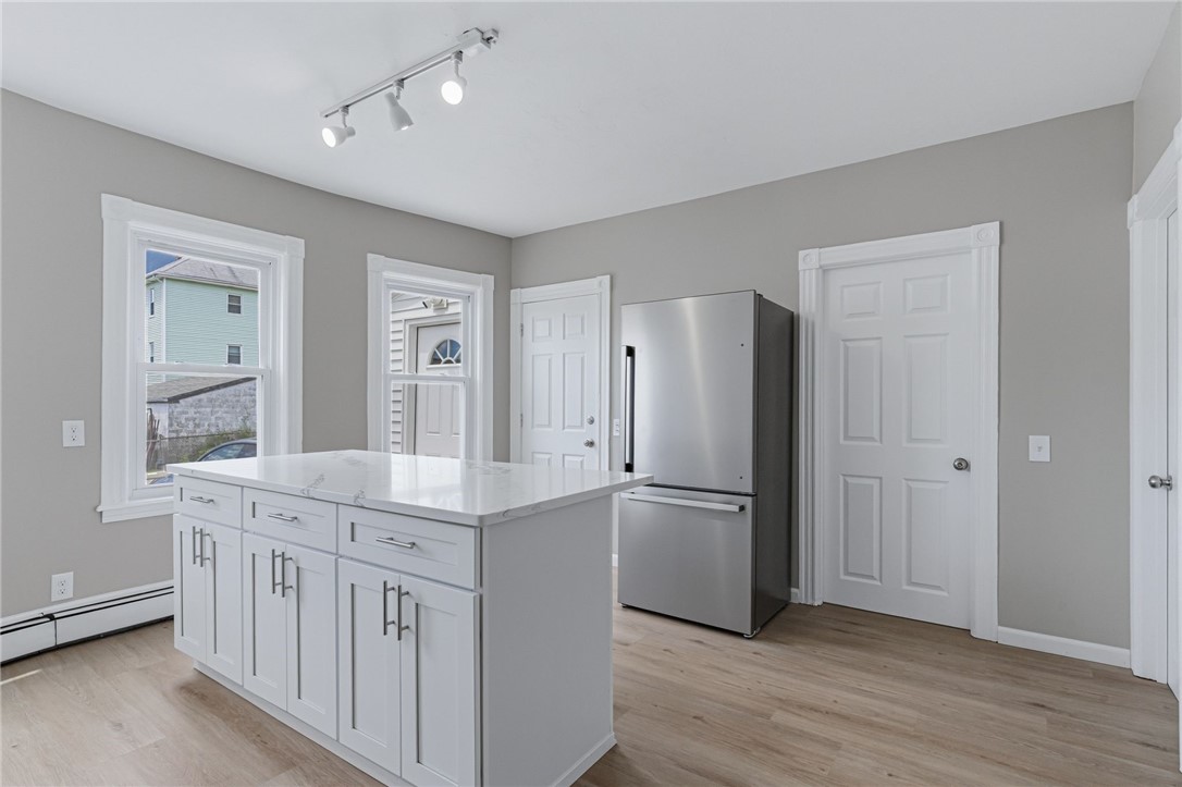 75 Baldwin Street Pawtucket, RI 02860 - Photo 4 of 47