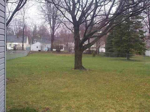 353 Riverside Avenue Adrian, MI 49221 - Photo 11 of 11 918656-10.JPG