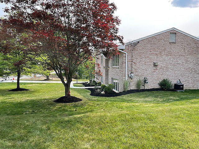 65 Windcrest Drive Cecil, PA 15321 - Photo 2 of 47