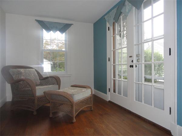 12 Thorndyke Road Worcester, MA 01606 - Photo 8 of 26