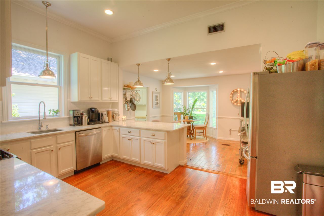 16484 Wood Acres Road Fairhope, AL 36532 - Photo 13 of 47