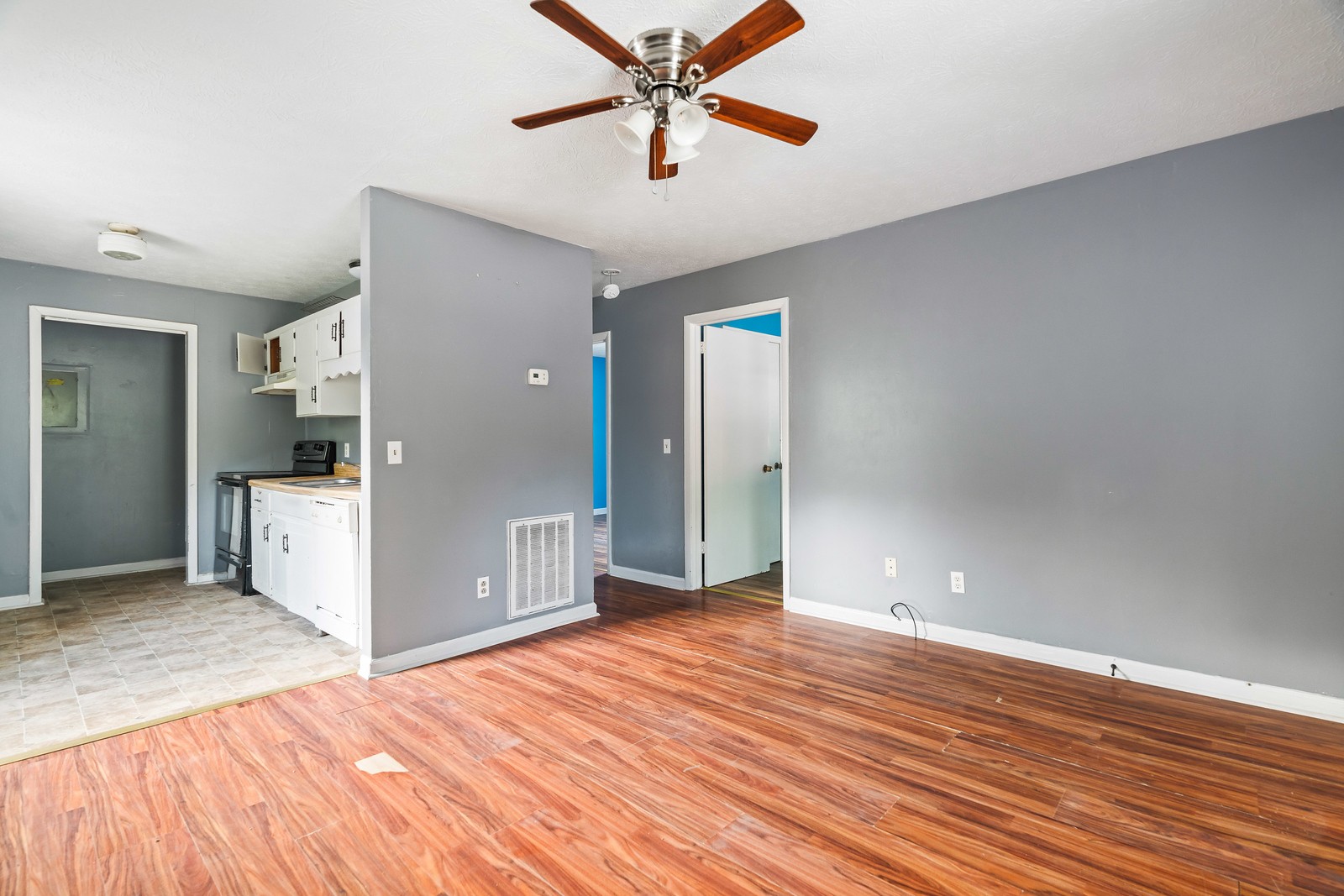 1028 Red Bud Terrace Madison, TN 37115 - Photo 2 of 4