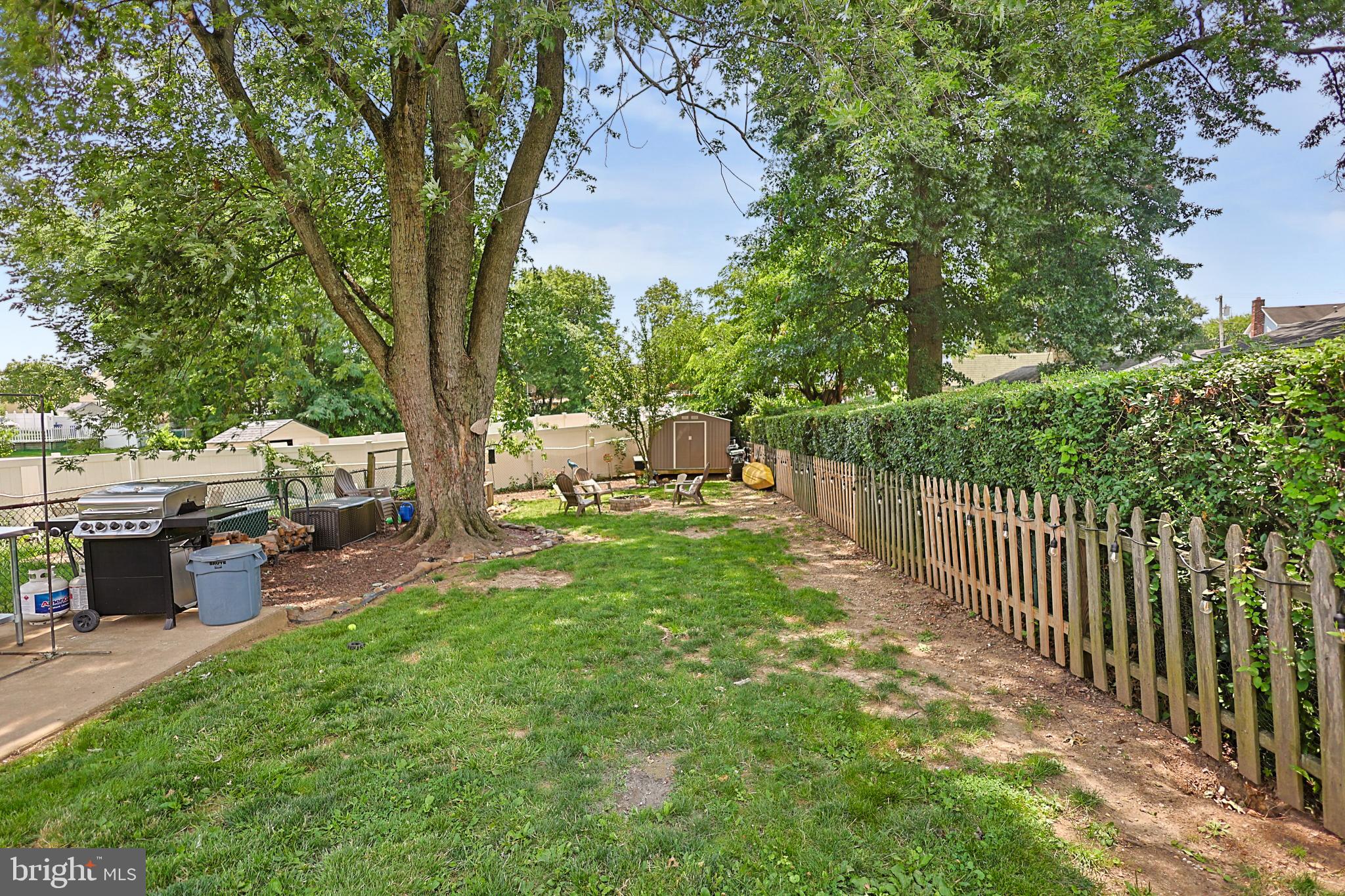 9916 South Canterbury Road Philadelphia, PA 19114 - Photo 28 of 31 Gallery Image 28