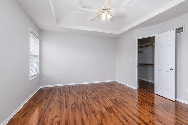 $414,950 | 11911 North Charlotte Street, Kansas City, MO 64155
