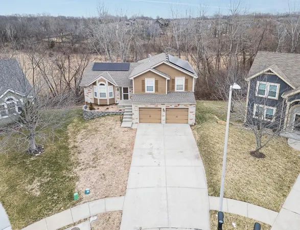 $414,950 | 11911 North Charlotte Street, Kansas City, MO 64155