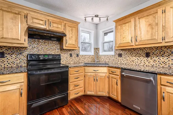 $414,950 | 11911 North Charlotte Street, Kansas City, MO 64155