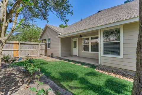 $250,000 | 7 Greenwich Place, Conroe, TX 77384