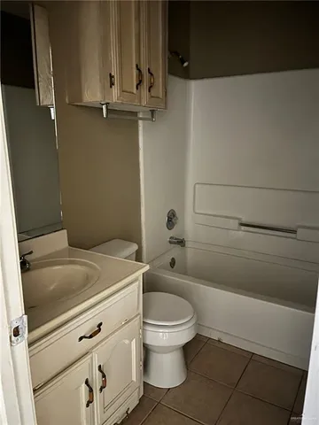 $775 | 1913 Villa Linda Avenue, Unit 4, Edinburg, TX 78541