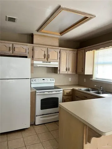 $775 | 1913 Villa Linda Avenue, Unit 4, Edinburg, TX 78541