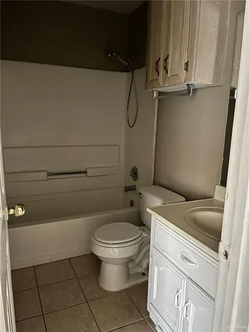 $775 | 1913 Villa Linda Avenue, Unit 4, Edinburg, TX 78541