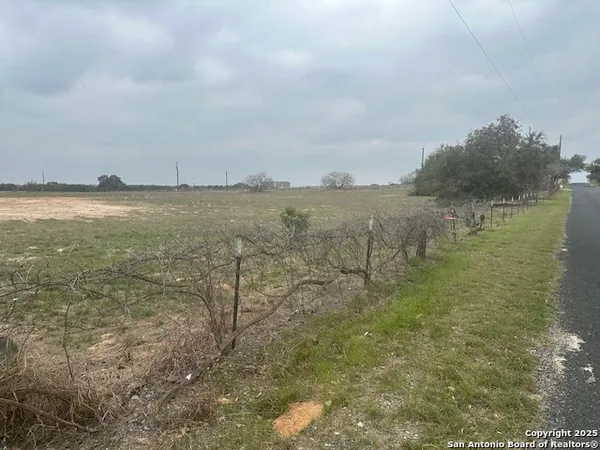 $79,500 | 3 Stevens Road, Von Ormy, TX 78073