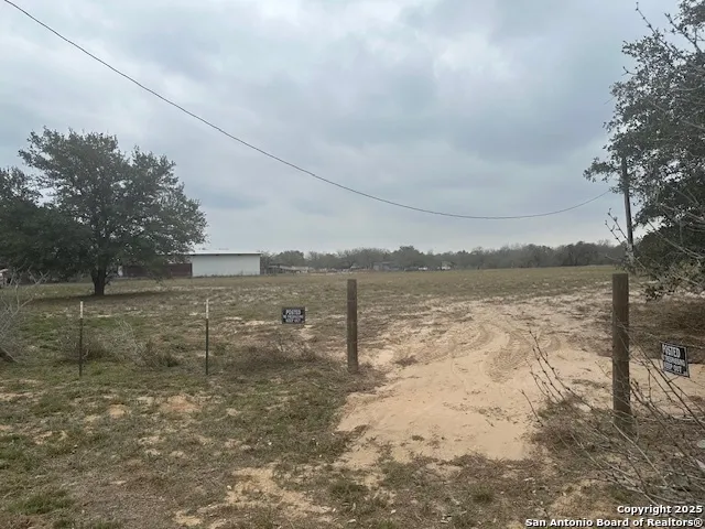 $79,500 | 3 Stevens Road, Von Ormy, TX 78073